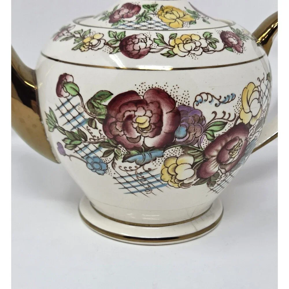 Vintage Sadler Teapot Floral Chintz Gold Gilt Made In England Model 1697‎ E